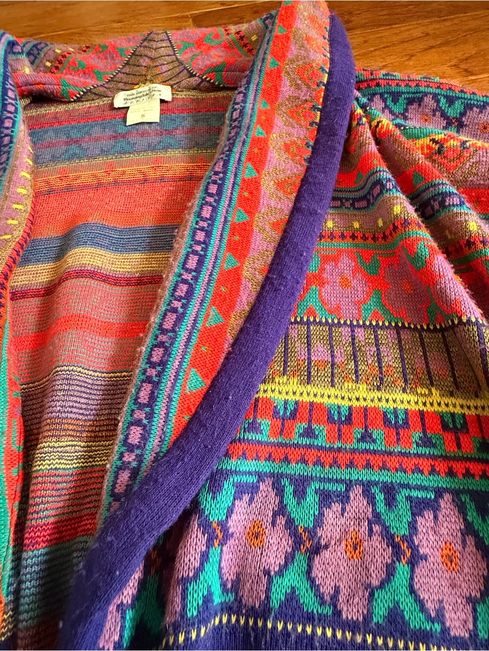 Vintage Bloomingdale's 100% Wool Shawl-Collar Crop Cardigan - Picture 6 of 8